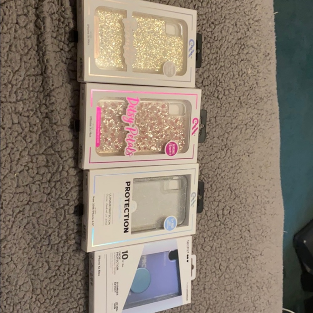 Bundle of iPhone XS Max casemate and tech 21 cases